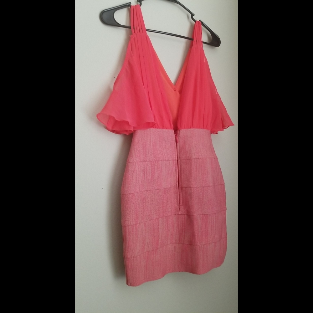 NWOT HMS CORAL RUFFLED SLEEVES TOP ELASTIC BANDAGE DRESS - Picture 9 of 15